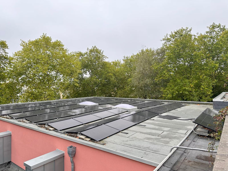 Load image into Gallery viewer, Light-Glass solar panels 210 Wp × 2